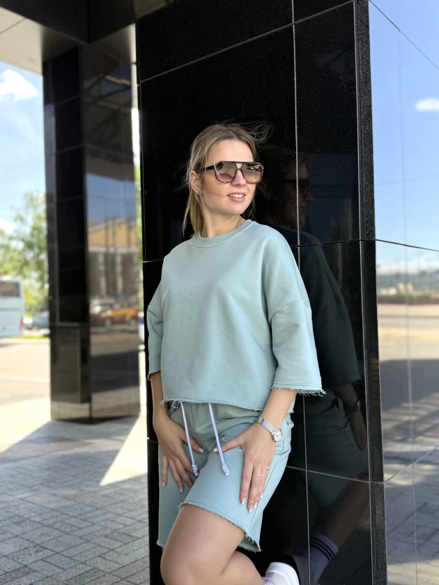 Костюм 309-3Б 310-3Б трехниткас бархатным эффектом