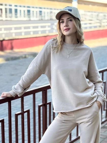 Свитшот женский оверсайз 210-3Б трехнитка с бархатным эффектом