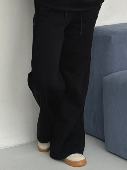 Брюки женские 307-3Н трехнитка с начесом
 Цвет-Черный Размер-M